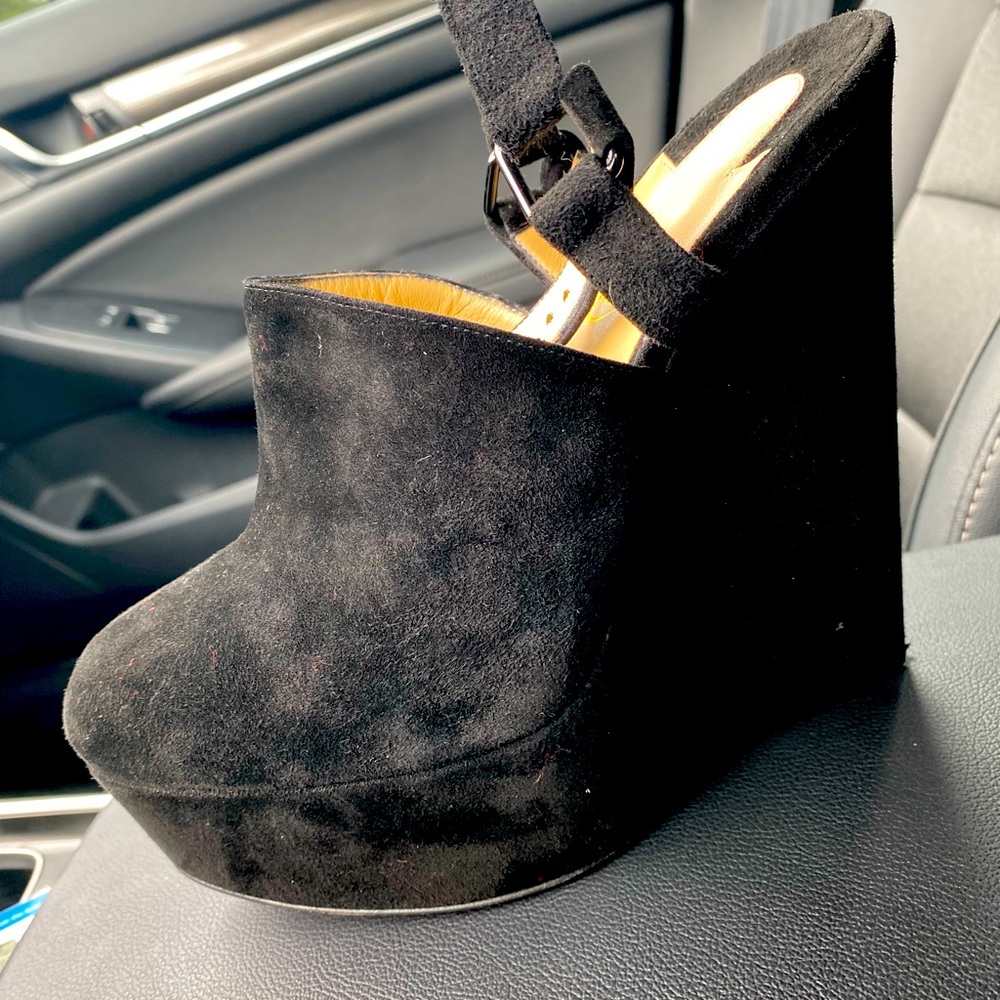 Louboutin platform shoe